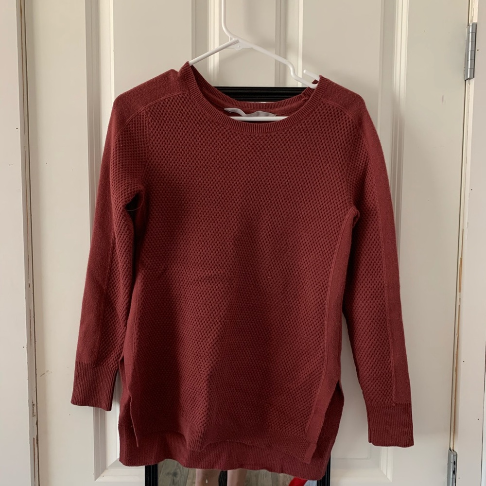 Athlete sweater